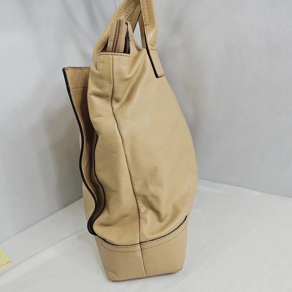 Banana Republic Lexington-Camel/Tan Leather Tote - Shoulder Handbag EUC